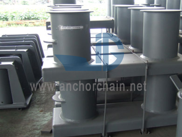 JIS F2001 டபுள் பொல்லார்ட்